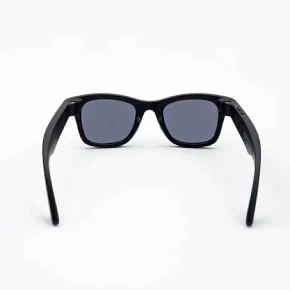 Smart glasses - Picture 2 of 4